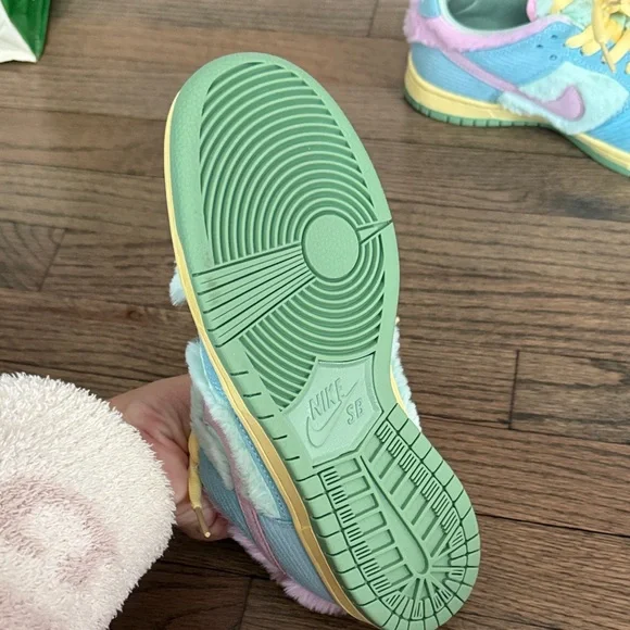 Nike Pastel Kids Sneakers - Blue, Pink, Yellow - Picture 4 of 9